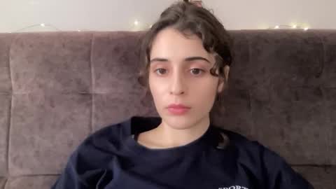 Stia online show from October 7, 6:09 am