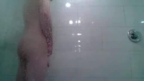 woodeee77 online show from April 25, 9:01 pm