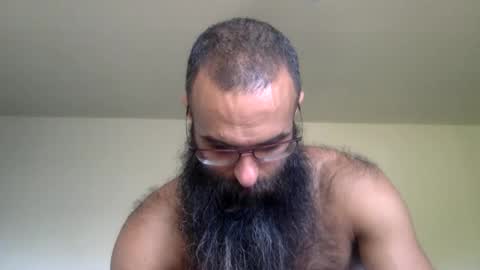 woof_wolf37 online show from March 11, 5:05 pm