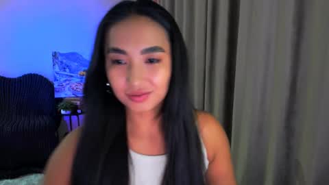 Snapshot of worldofkim chatting on February 10, 9:15 pm dudetta Kim online show from February 10, 9:15 pm