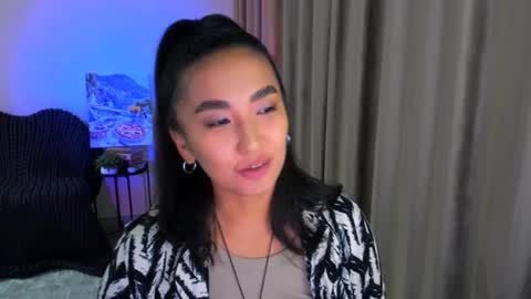 Snapshot of worldofkim chatting on February 4, 9:31 pm dudetta Kim online show from February 4, 9:31 pm