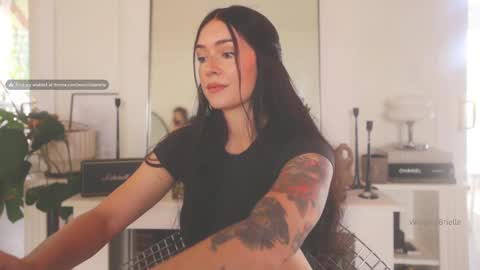 Brielle online show from March 3, 9:59 pm