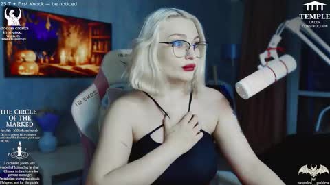 Goddess Sophy online show from November 3, 2:40 pm