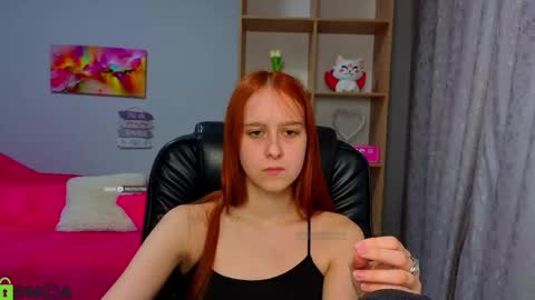 wow_emma_ online show from March 22, 1:15 pm