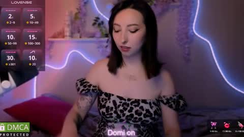 Sue online show from April 4, 8:38 pm