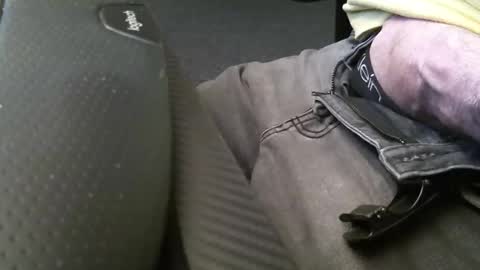 wrangleat0r online show from May 27, 1:01 am