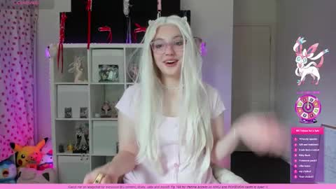 Snapshot of wrenvalentine chatting on September 20, 4:04 am Wren Valentine online show from September 20, 4:04 am