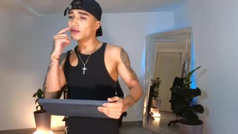 wyatt online show from October 1, 12:43 am