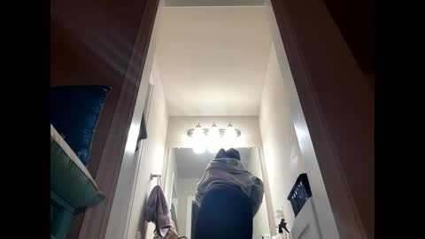 Wynter Heat online show from December 15, 1:34 am