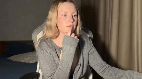 eva online show from November 29, 6:04 pm