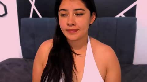 Adeline online show from November 6, 11:19 pm