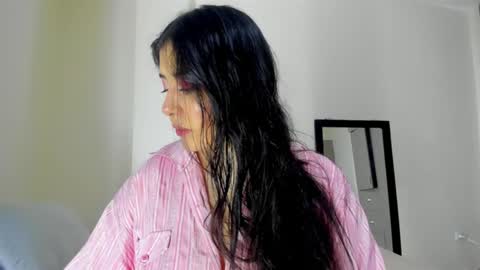 Adeline online show from May 24, 4:20 am