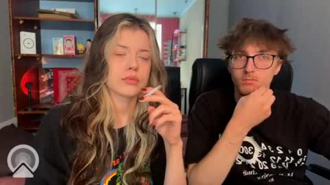 Philipp and Este online show from May 29, 5:05 am