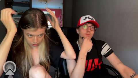 Philipp and Este online show from May 9, 8:09 am