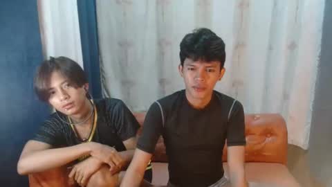 x_lee06 online show from February 3, 6:23 pm