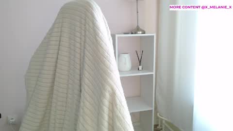 Melanie online show from May 8, 7:58 am