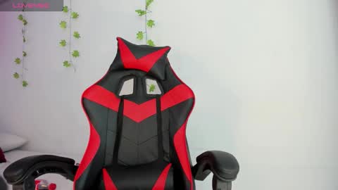 xaanderGrey online show from December 13, 8:04 pm