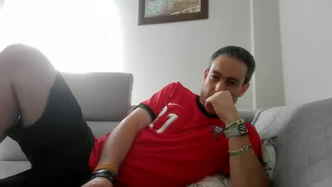 xalegarmax online show from April 8, 1:14 pm