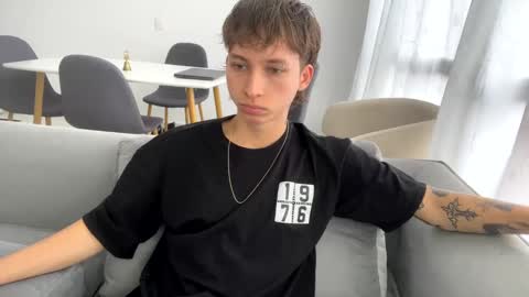 Xam online show from February 11, 8:10 pm