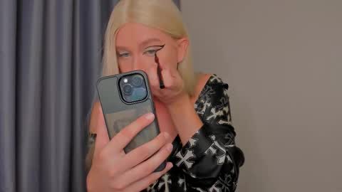 xander_novak online show from October 4, 5:38 am