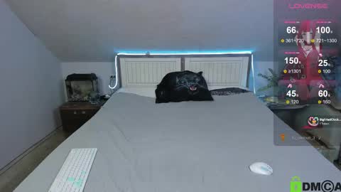 Lola online show from December 19, 7:31 pm