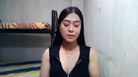 Snapshot of xasianbigcumx chatting on February 5, 1:47 am xasianbigcumx online show from February 5, 1:47 am