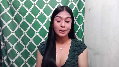 Snapshot of xasianbigcumx chatting on February 15, 11:03 pm xasianbigcumx online show from February 15, 11:03 pm