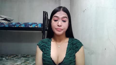 Snapshot of xasianbigcumx chatting on January 26, 12:37 am xasianbigcumx online show from January 26, 12:37 am
