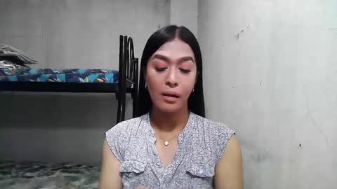 Snapshot of xasianbigcumx chatting on January 24, 2:28 am xasianbigcumx online show from January 24, 2:28 am