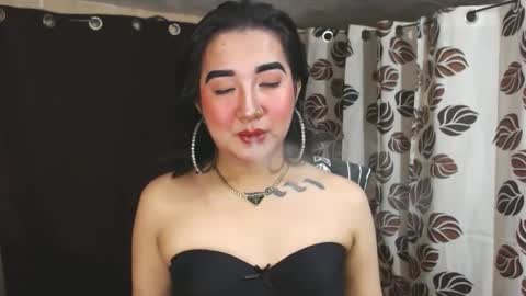 Snapshot of xasianempressx chatting on January 23, 8:56 pm Nira NOT INTO CHEAP GUYS online show from January 23, 8:56 pm