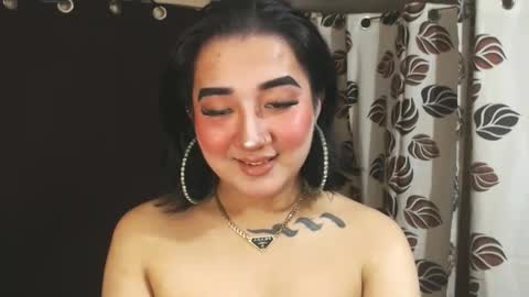 Snapshot of xasianempressx chatting on January 9, 6:15 pm Nira NOT INTO CHEAP GUYS online show from January 9, 6:15 pm