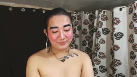 Snapshot of xasianempressx chatting on January 27, 8:49 pm Nira NOT INTO CHEAP GUYS online show from January 27, 8:49 pm