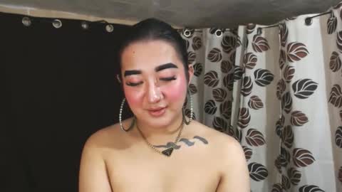 Snapshot of xasianempressx chatting on January 28, 12:05 am Nira NOT INTO CHEAP GUYS online show from January 28, 12:05 am