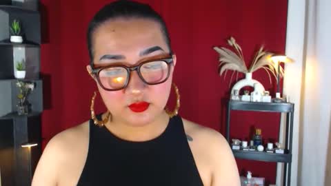 Nira   NOT INTO CHEAP GUYS  online show from October 17, 11:53 pm