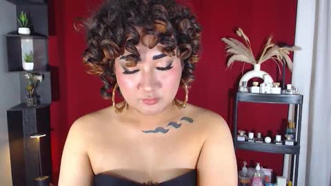 Nira   NOT INTO CHEAP GUYS  online show from October 15, 11:27 pm