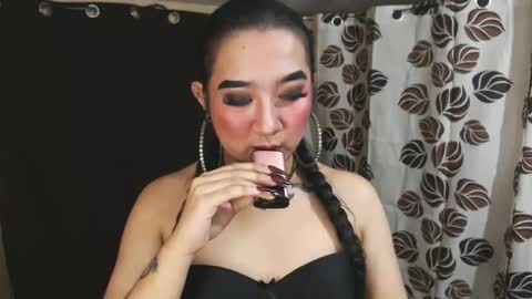 Snapshot of xasianempressx chatting on January 31, 11:03 pm Nira NOT INTO CHEAP GUYS online show from January 31, 11:03 pm