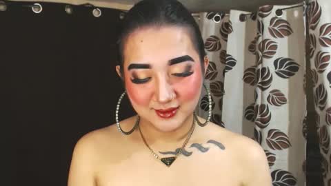 Snapshot of xasianempressx chatting on January 18, 8:30 pm Nira NOT INTO CHEAP GUYS online show from January 18, 8:30 pm