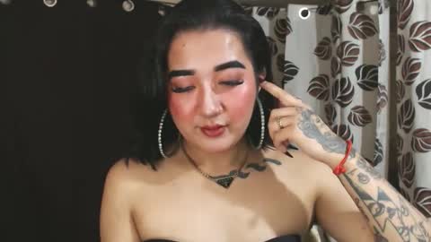 Snapshot of xasianempressx chatting on January 21, 11:24 pm Nira NOT INTO CHEAP GUYS online show from January 21, 11:24 pm