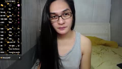 Snapshot of xasiantrnaslover chatting on January 10, 2:35 am xasiantrnaslover online show from January 10, 2:35 am
