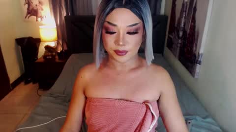 xaurorarobinsx online show from March 10, 11:12 am