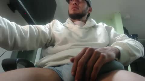 xavicock24 online show from April 1, 10:05 am