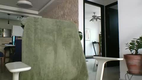 Snapshot of xavii31 chatting on September 23, 2:33 pm xavii31 online show from September 23, 2:33 pm