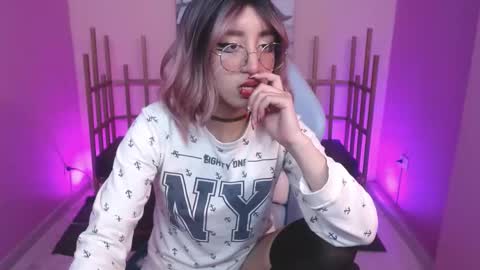Xayah online show from February 19, 1:28 pm