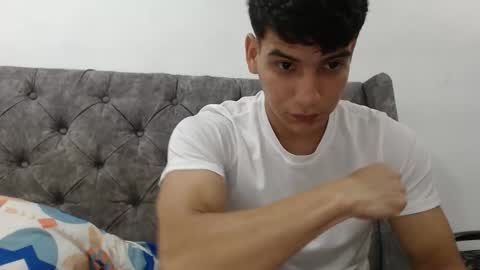 max online show from October 22, 5:32 am