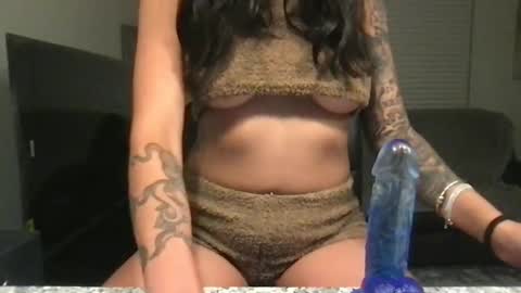 Xcluiv3 online show from October 1, 2:32 am
