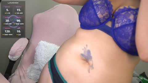 Snapshot of xclusivesecrets chatting on September 15, 6:53 pm spoil me here online show from September 15, 6:53 pm