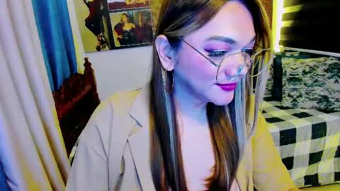 Snapshot of xdirtymistressx chatting on February 7, 5:10 am XDirtymistressX online show from February 7, 5:10 am