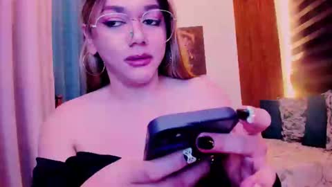 Snapshot of xdirtymistressx chatting on February 23, 5:07 pm XDirtymistressX online show from February 23, 5:07 pm