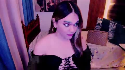 Snapshot of xdirtymistressx chatting on March 9, 4:44 pm XDirtymistressX online show from March 9, 4:44 pm