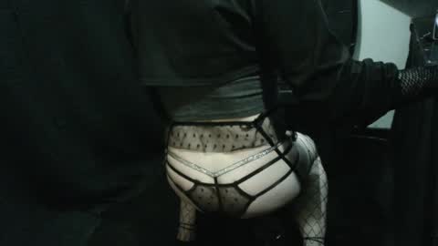 Snapshot of xdresserwithass588292 chatting on January 14, 8:52 am xdresserwithass online show from January 14, 8:52 am